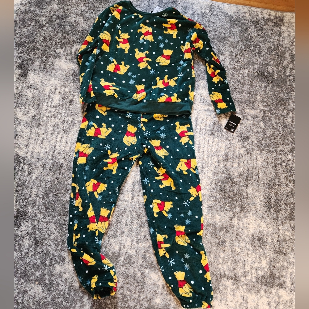 Disney based on, the Winnie the pooh" sleepwear